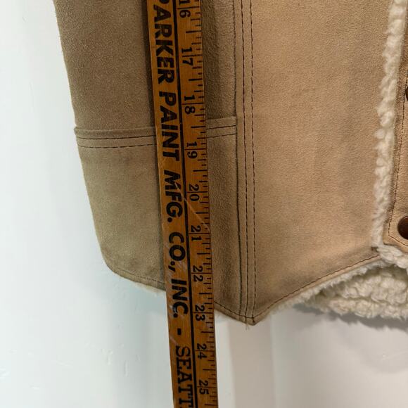 Wrangler Unisex Vintage Suede Vest Western Snap Sherpa Lined Tan - Picture 6 of 8